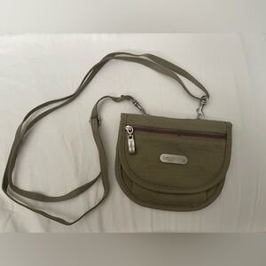 New Baggallini Olive Green Crossbody Organizer
